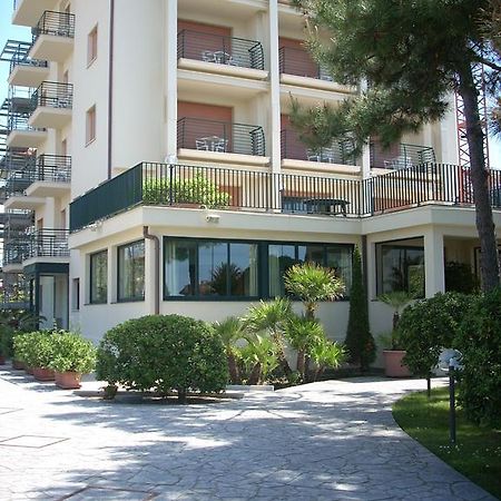 Hotel Paris Lido di Camaiore Kültér fotó