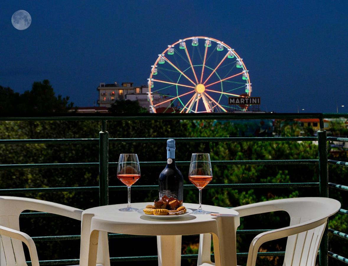 Hotel Paris Lido di Camaiore Kültér fotó
