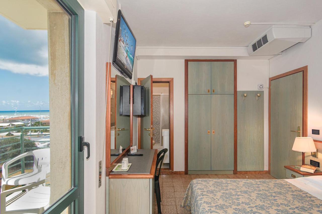 Hotel Paris Lido di Camaiore Kültér fotó