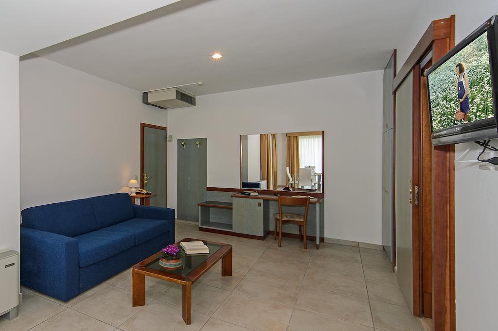 Hotel Paris Lido di Camaiore Kültér fotó