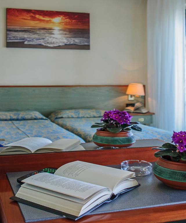 Hotel Paris Lido di Camaiore Kültér fotó