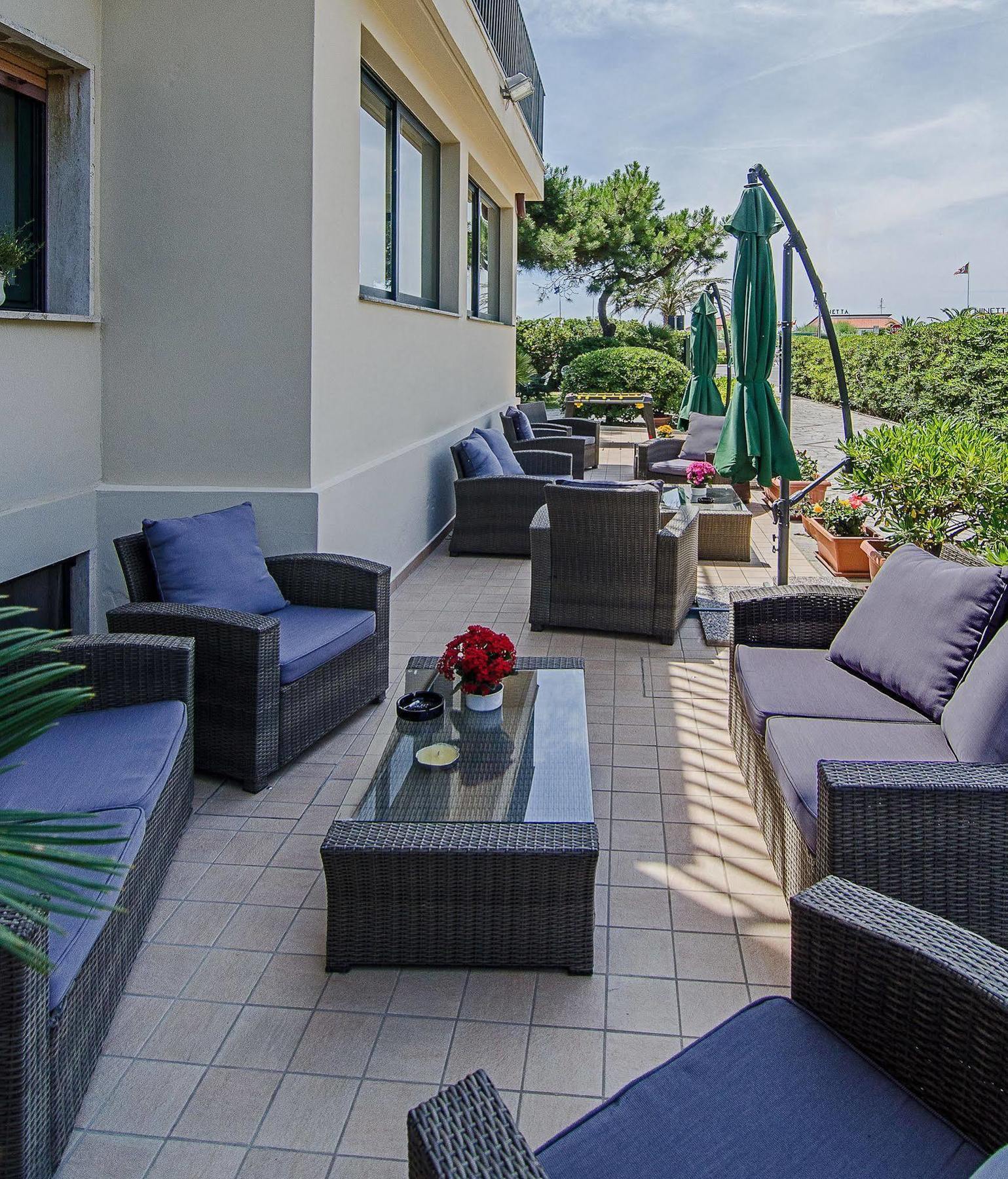 Hotel Paris Lido di Camaiore Kültér fotó