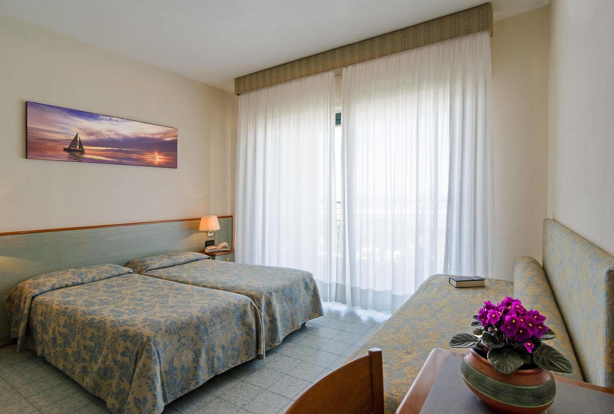 Hotel Paris Lido di Camaiore Kültér fotó