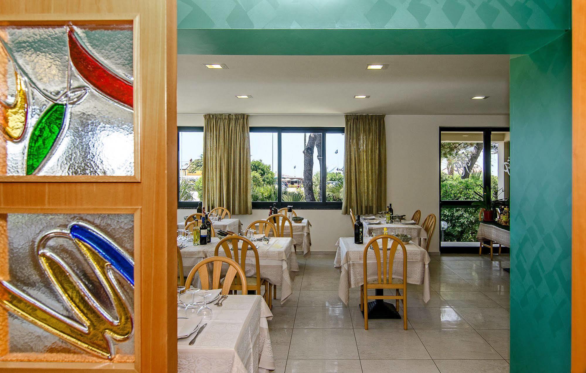 Hotel Paris Lido di Camaiore Kültér fotó
