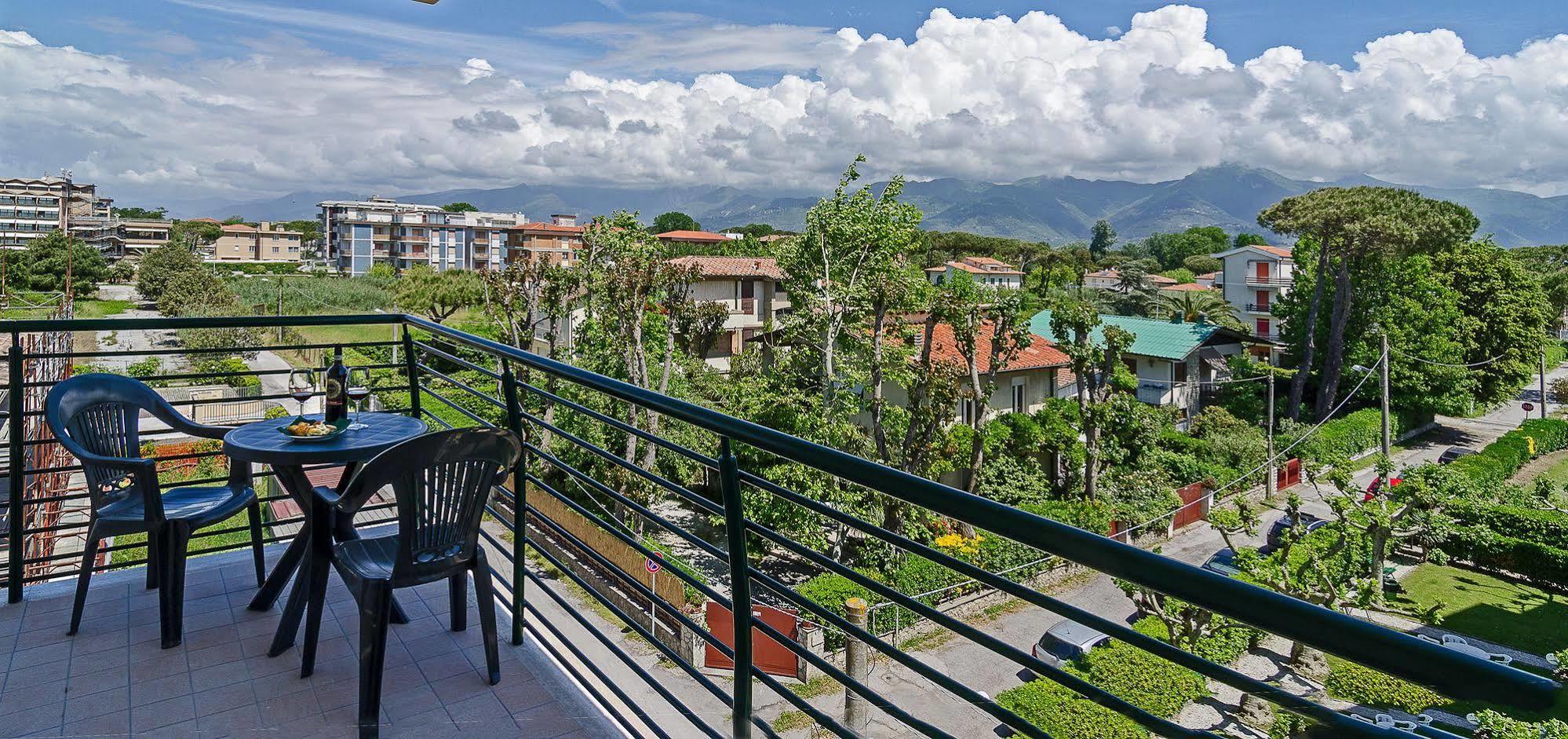 Hotel Paris Lido di Camaiore Kültér fotó